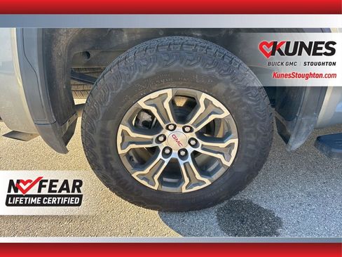 Used 2025 GMC Sierra 1500 SLT image 13