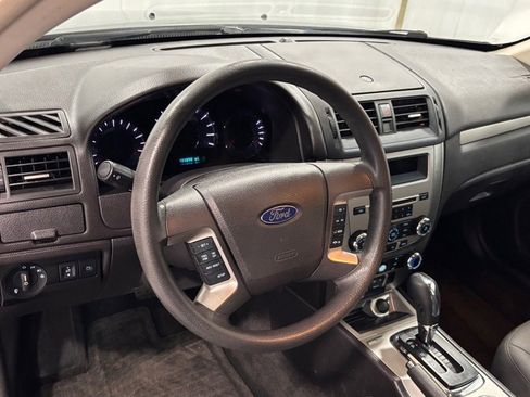 Used 2011 Ford Fusion SE w/ 201A Rapid Spec Order Code image 9