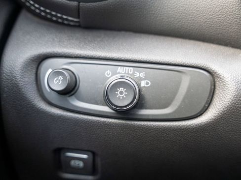 Used 2025 Chevrolet Blazer LT image 20