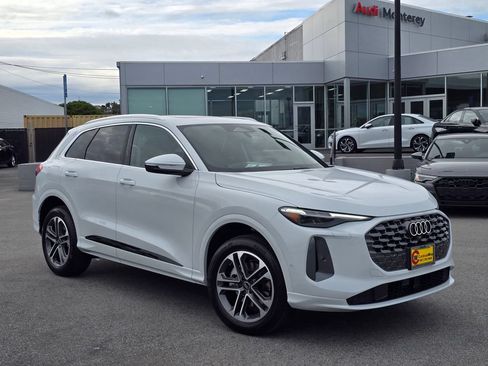 New 2026 Audi Q5 Premium AWD/4WD image 1