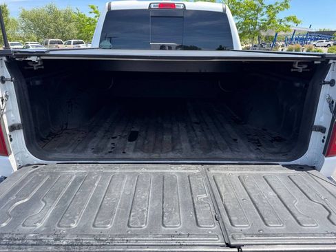 Used 2022 RAM 1500 Laramie w/ Sport Appearance Package AWD/4WD image 8