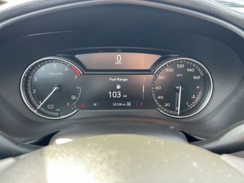 Used 2023 Cadillac XT4 Luxury w/ Cold Weather Package image 17