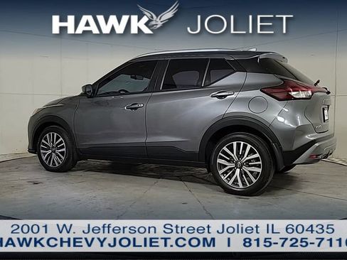 Used 2024 Nissan Kicks SV image 4