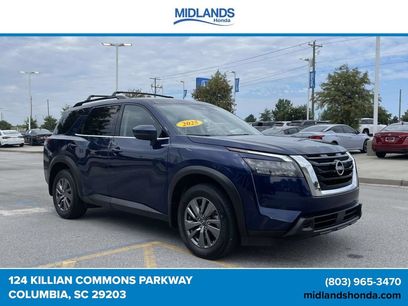 Used 2025 Nissan Pathfinder SV