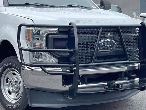Used 2022 Ford F250 XL w/ Power Equipment Group AWD/4WD image 2