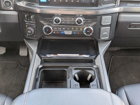 Certified 2026 Ford F250 Lariat w/ Black Appearance Package image 19