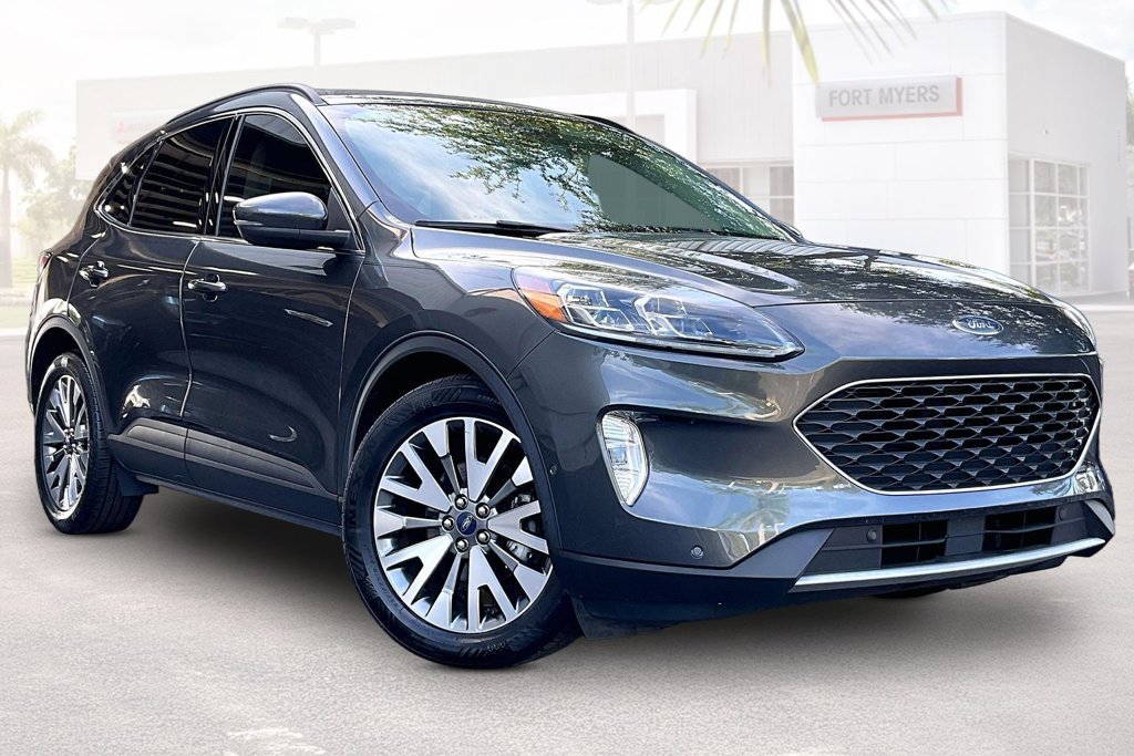 Used 2020 Ford Escape Titanium FWD image 1