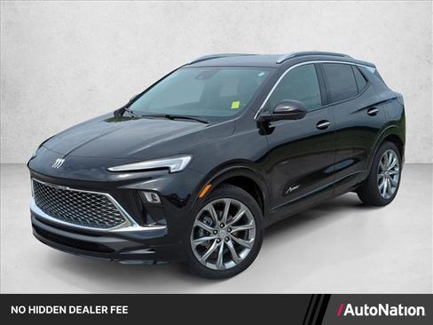 Used 2025 Buick Encore GX Avenir w/ Avenir Technology Package FWD image 1