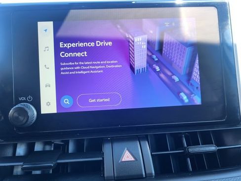 Used 2025 Toyota RAV4 XLE FWD image 15