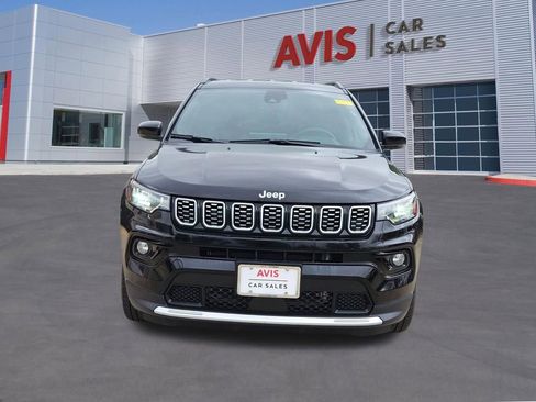 Used 2025 Jeep Compass Limited AWD/4WD image 10
