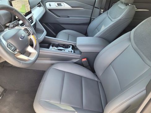 New 2026 Ford Explorer Active w/ Active Comfort Package image 15