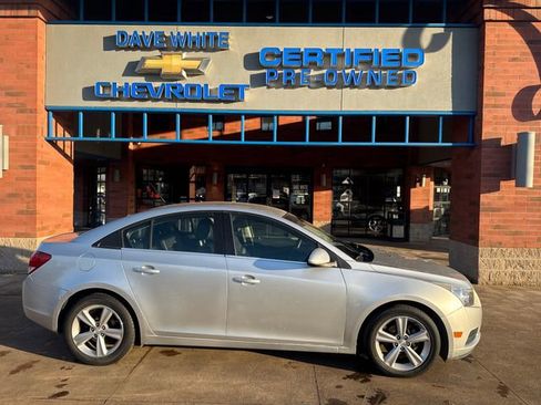 Used 2014 Chevrolet Cruze LT image 10