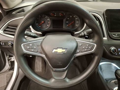 Used 2022 Chevrolet Malibu LT image 20