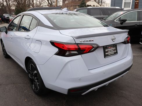 Used 2024 Nissan Versa SR image 3