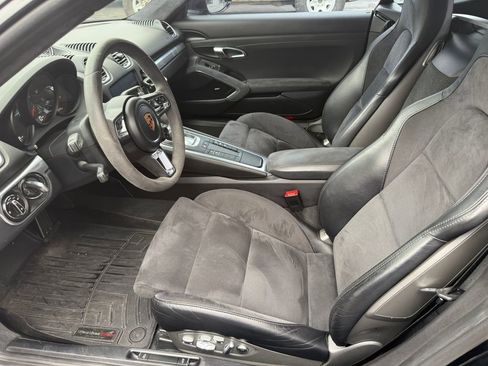 Used 2018 Porsche 718 Cayman GTS image 16