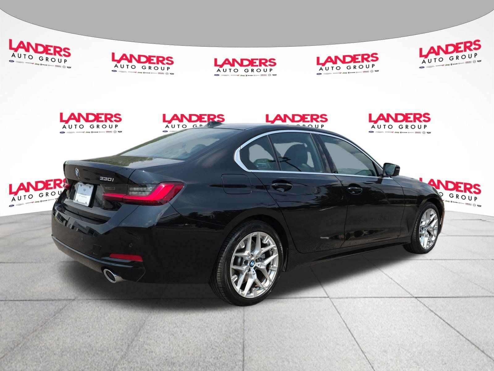 Used 2025 BMW 330i xDrive Sedan AWD/4WD image 3
