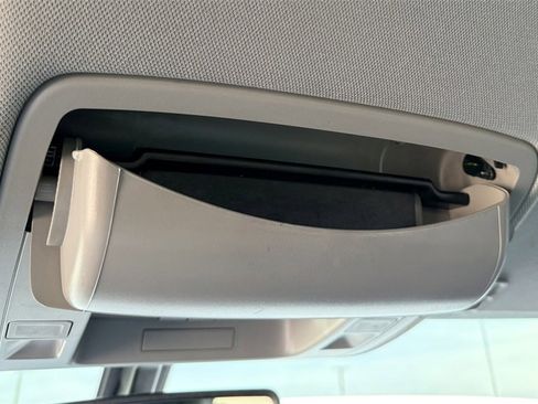 Used 2016 GMC Sierra 2500 SLT w/ Duramax Plus Package image 23