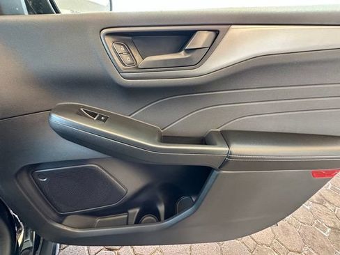 Used 2023 Ford Escape Active AWD/4WD image 23