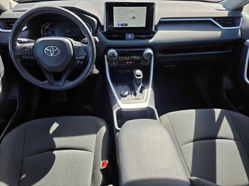 Used 2025 Toyota RAV4 LE AWD/4WD image 18