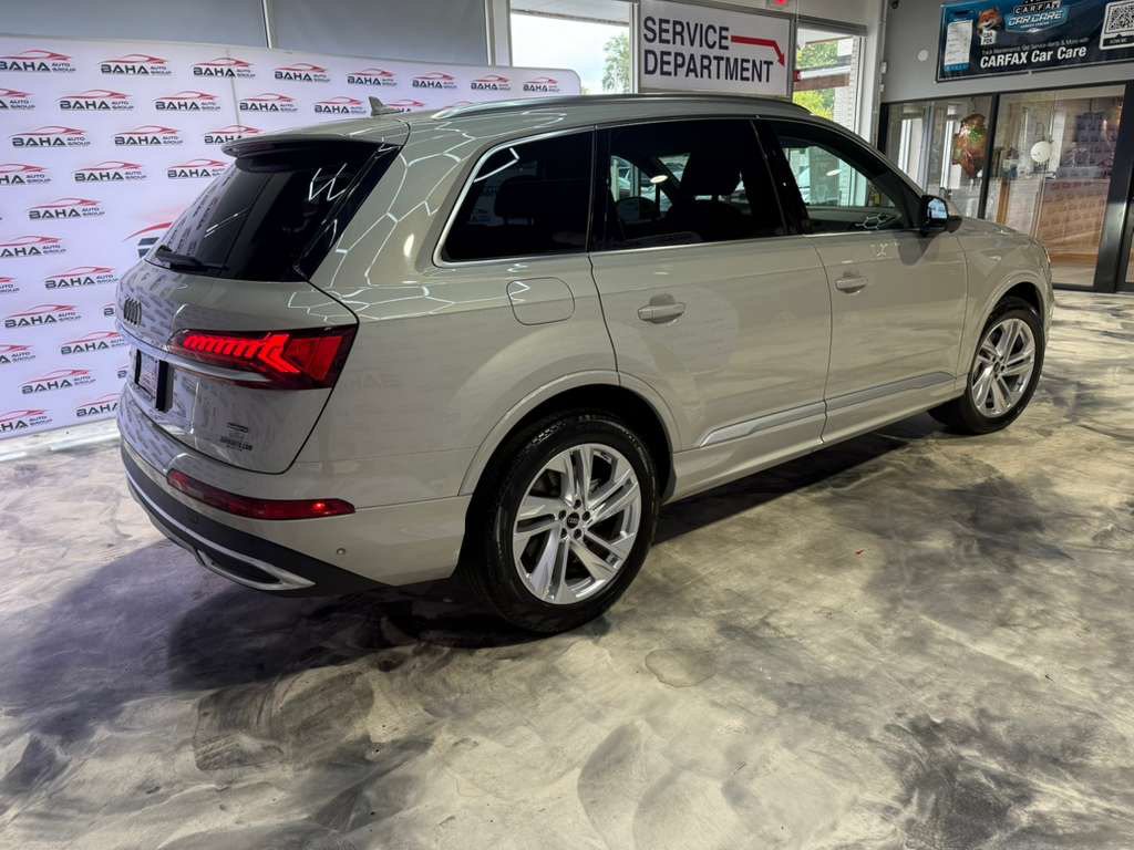 Used 2024 Audi Q7 3.0T Premium Plus AWD/4WD image 11