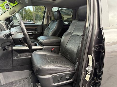 Used 2018 RAM 2500 Laramie w/ Sport Appearance Group AWD/4WD image 7