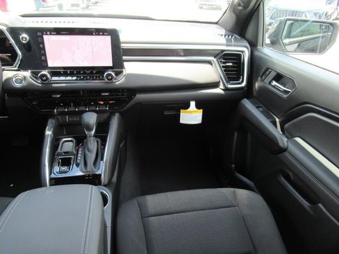 New 2025 GMC Canyon Elevation w/ Convenience Package image 14