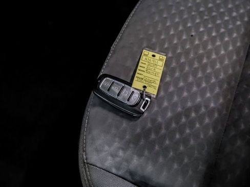 Used 2020 Ford Escape SE FWD image 55