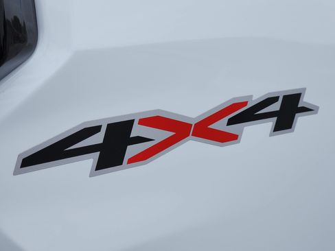 New 2026 Chevrolet Colorado LT image 12