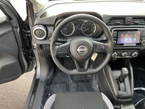 Used 2025 Nissan Versa S w/ S Plus Package image 12
