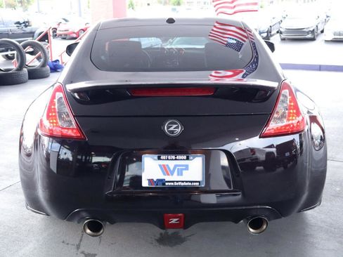 Used 2015 Nissan 370Z Coupe RWD image 8