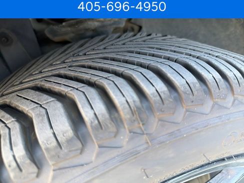 Used 2023 Volkswagen Tiguan SE R-Line FWD image 12