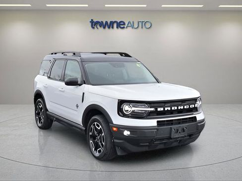 Used 2023 Ford Bronco Sport Outer Banks AWD/4WD image 8