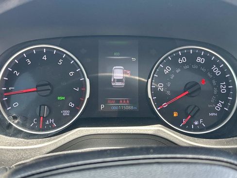 Used 2019 Toyota RAV4 XLE FWD image 28