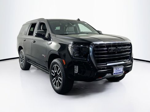 Used 2021 GMC Yukon AT4 w/ AT4 Premium Package AWD/4WD image 3