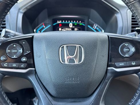 Used 2018 Honda Odyssey EX-L image 18