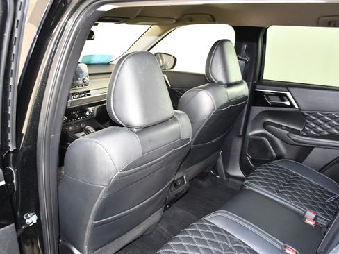 Used 2022 Mitsubishi Outlander SEL AWD/4WD image 46