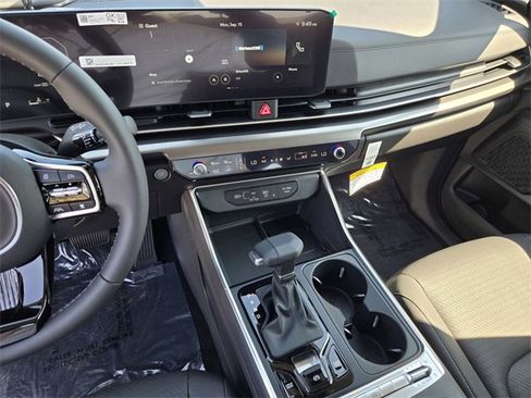 New 2026 Kia Carnival SX Prestige image 18