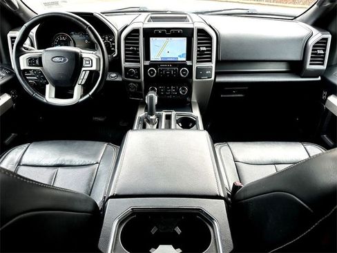 Used 2019 Ford F150 Lariat image 28