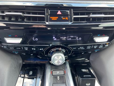 Used 2023 Acura MDX SH-AWD w/ Advance Package image 22