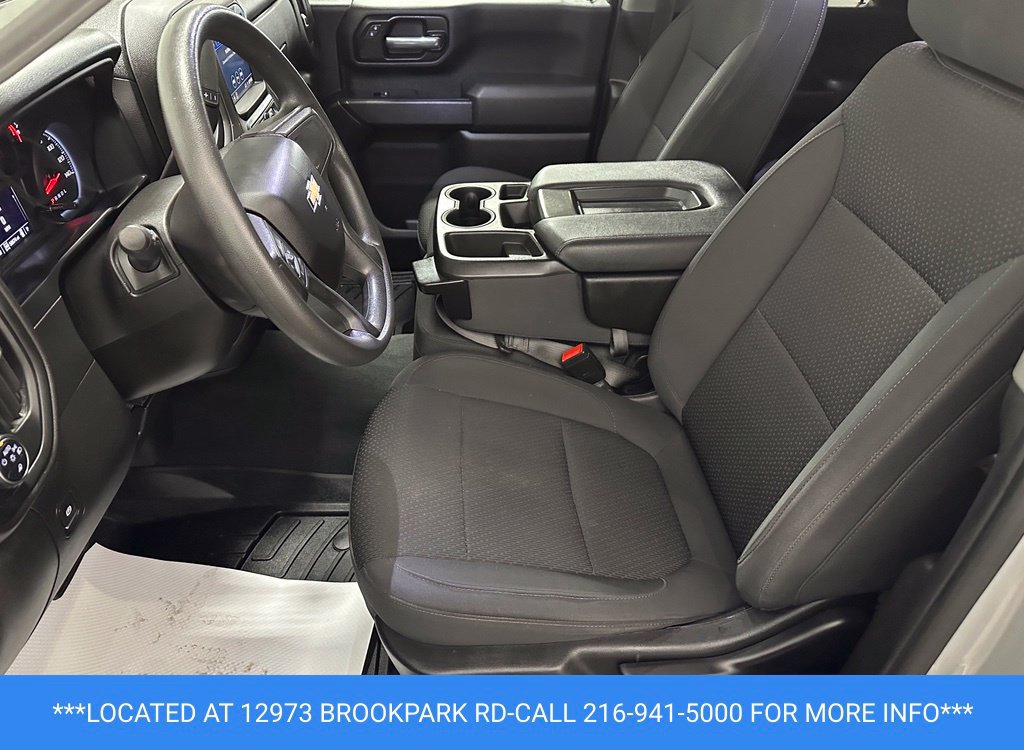 Used 2022 Chevrolet Silverado 2500 Custom w/ Custom Value Package AWD/4WD image 12