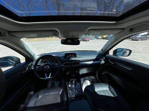 Used 2017 MAZDA CX-5 Touring w/ Preferred Equipment Package image 11