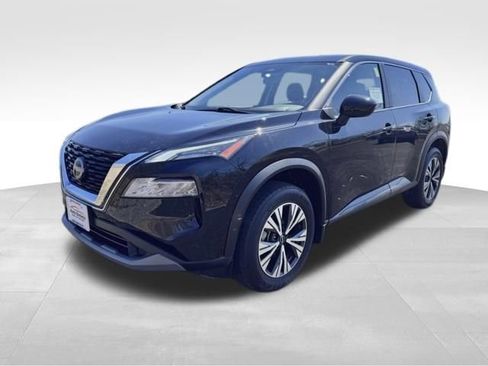 Used 2023 Nissan Rogue SV image 3