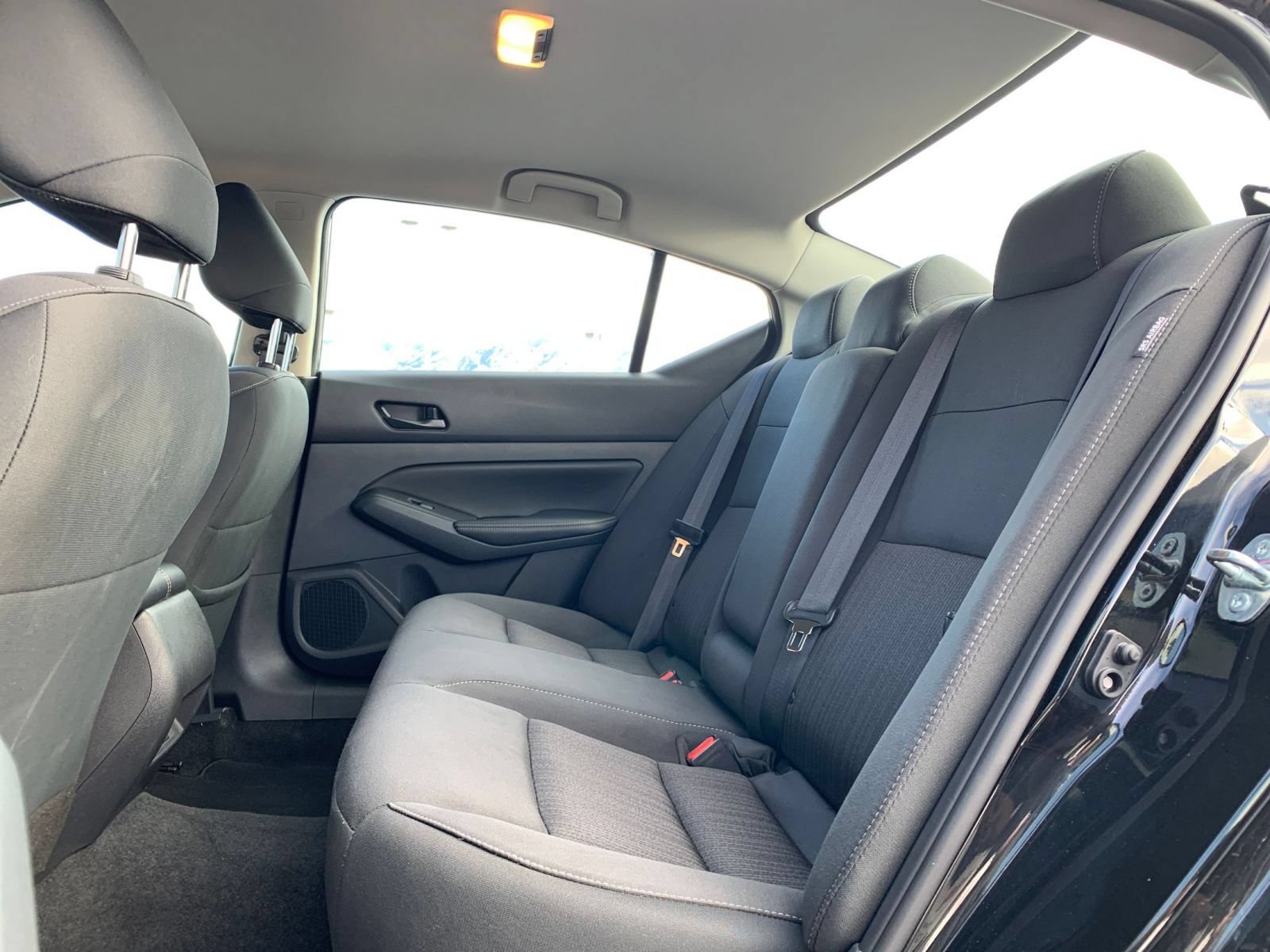 Used 2025 Nissan Altima 2.5 SV FWD image 26