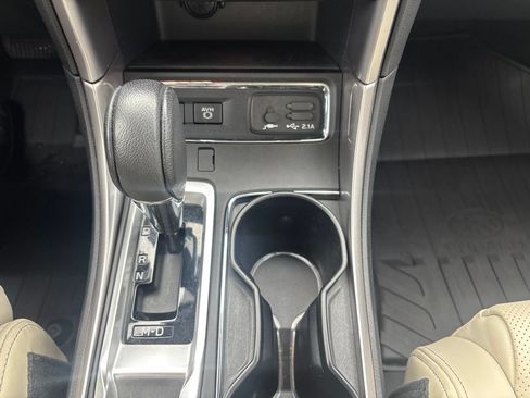 Used 2019 Subaru Ascent Limited AWD/4WD image 28