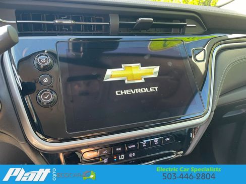 Used 2023 Chevrolet Bolt EUV LT image 22