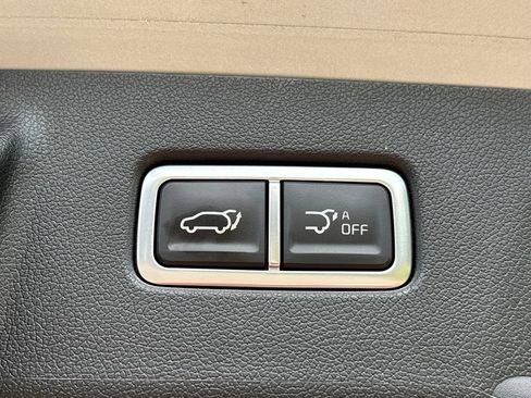 Used 2025 Kia Sorento EX w/ Panoramic Sunroof Package FWD image 7