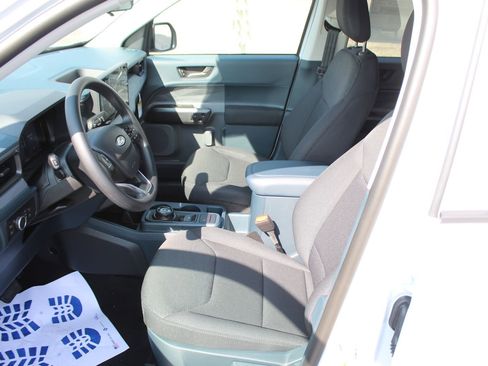 New 2025 Ford Maverick XL image 18