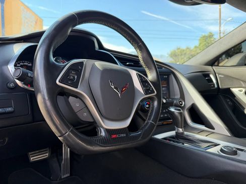 Used 2015 Chevrolet Corvette Z06 w/ 3LZ Preferred Equipment Group RWD image 11