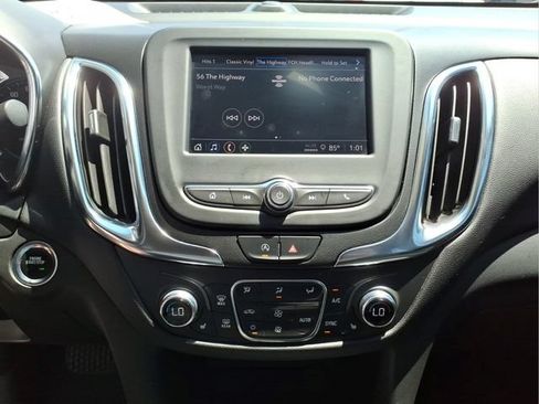 Used 2022 Chevrolet Equinox LT w/ Driver Convenience Package AWD/4WD image 18