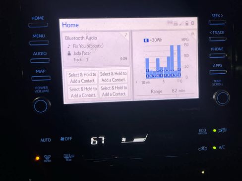 Used 2022 Toyota Prius L Eco image 17